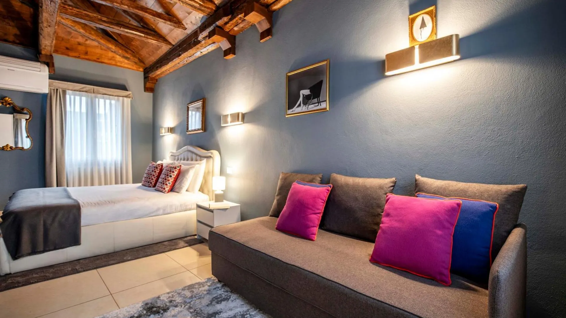 Apartment Vivaldi Suites R&R Venice Italy