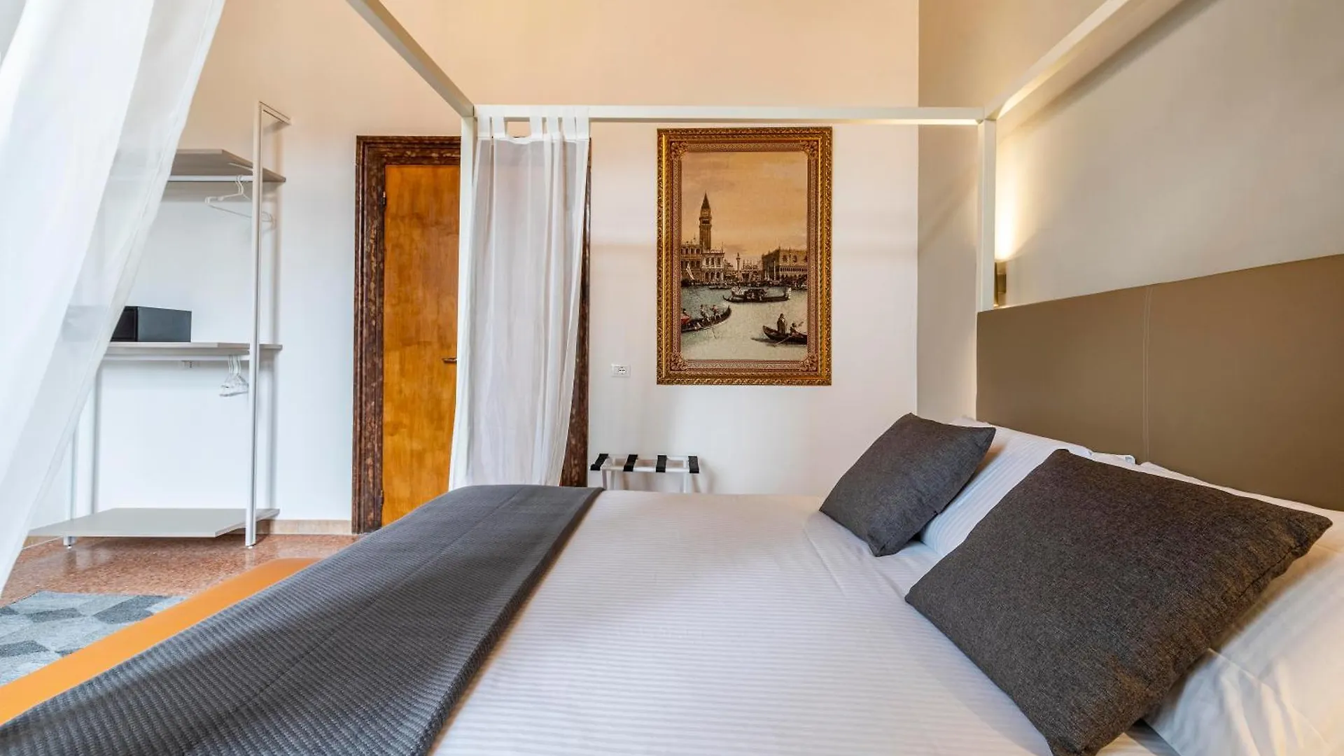 Apartment Vivaldi Suites R&R Venice