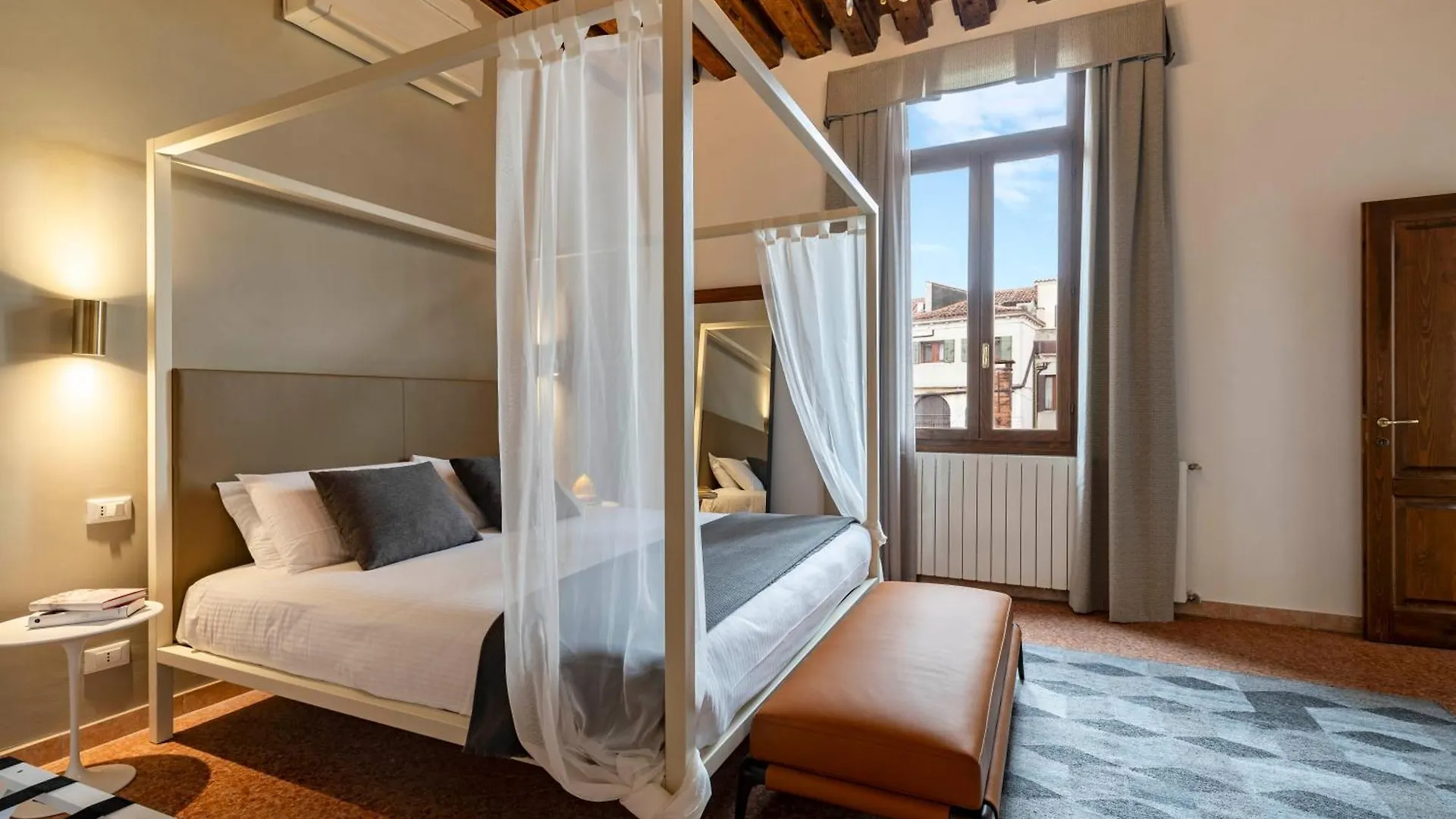 Vivaldi Suites R&R Venice