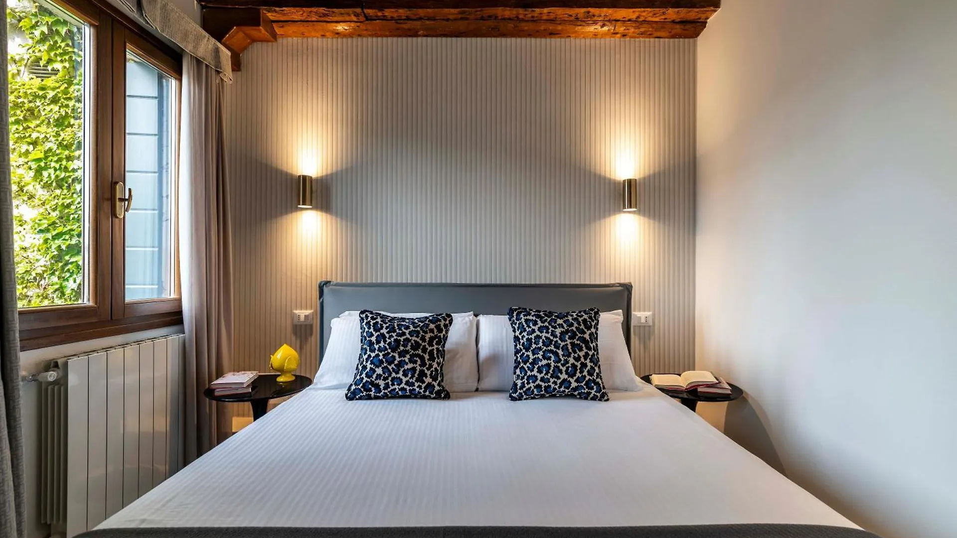 Vivaldi Suites R&R Venice Apartment