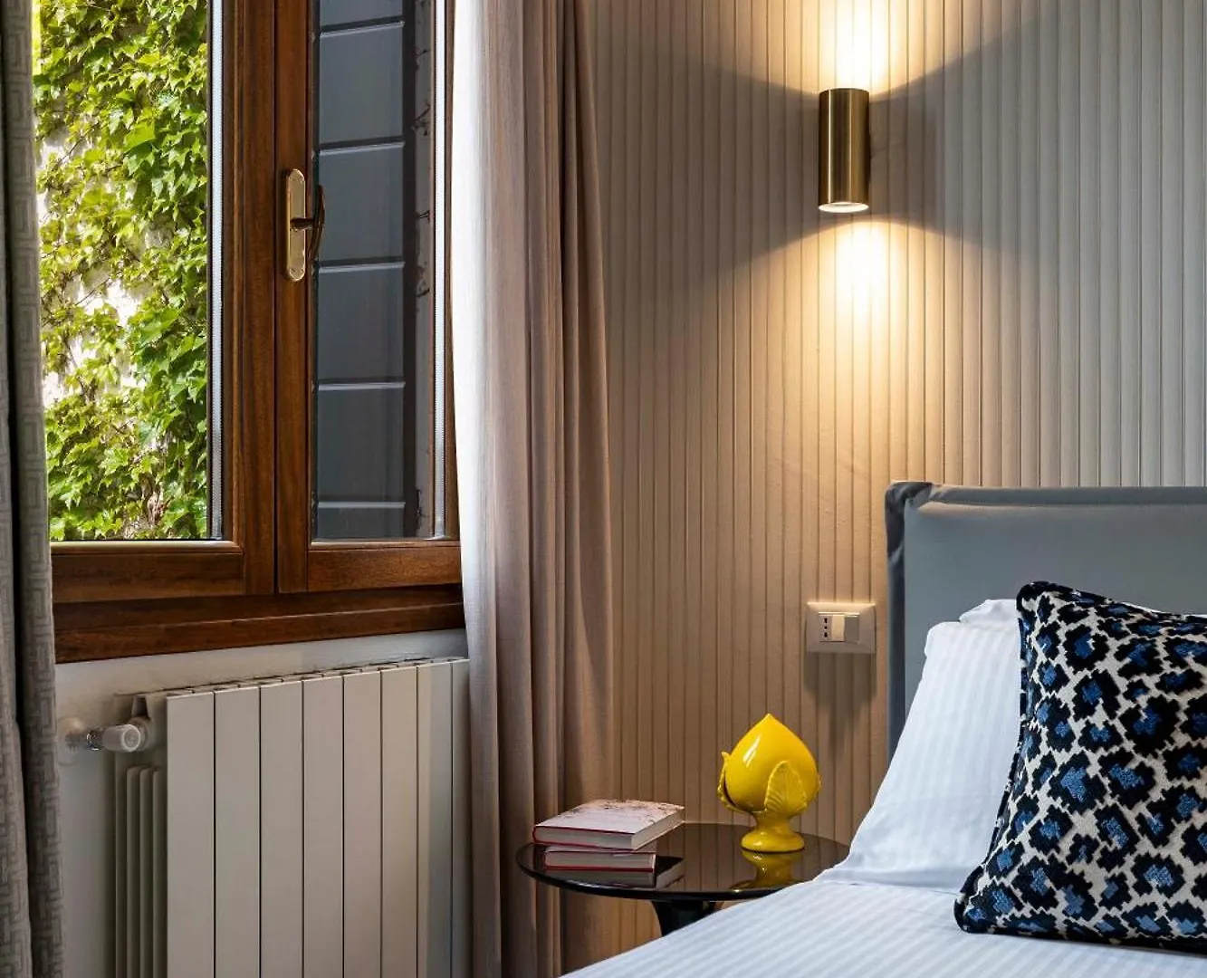 Vivaldi Suites R&R Venice 0*,  Italy
